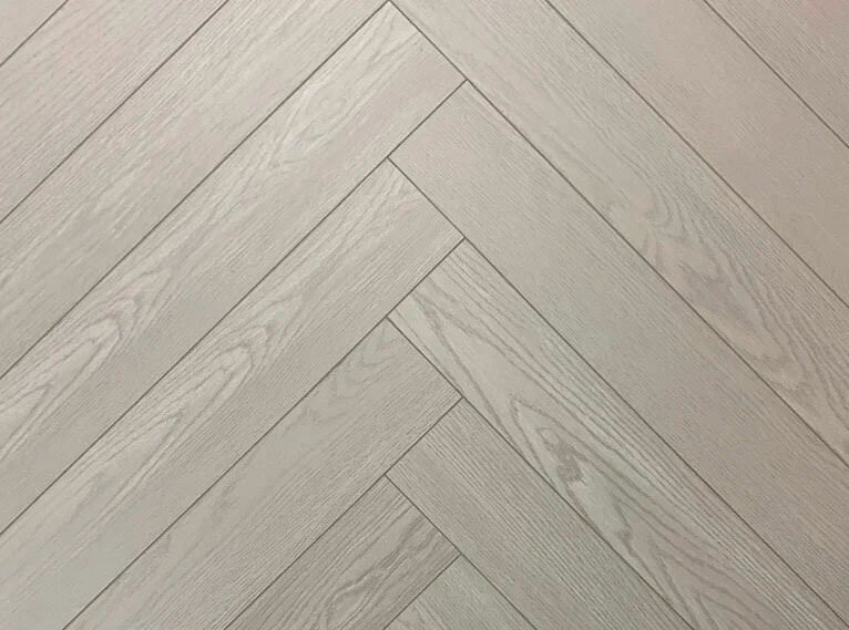 Biela 802 Орех Янова